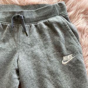 grey nike joggers